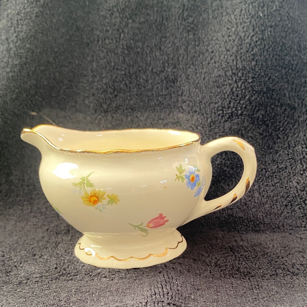 Vintage Pope Gosser China Creamer Pinafore 3157 with Flowers and Gold Trim